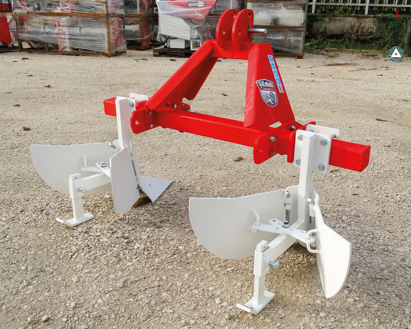 Furchenzieher  Giemme  SPD2  mit 2 Pflugschar für Traktoren 20 - 45 PS