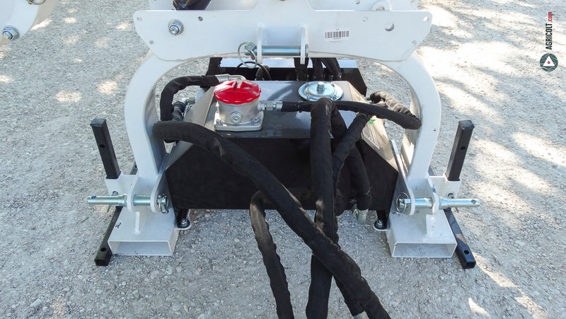 Hydraulische Heckenschere HRT ohne Mähbalken für Traktoren von Giemme / manuelle Bedienung, Wireless und Joystick