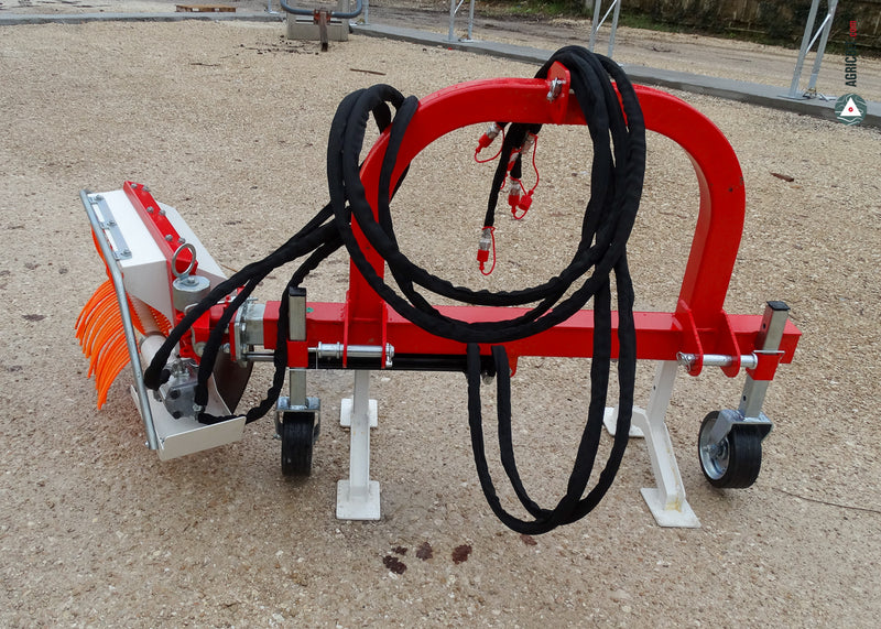 Hydraulischer  Stockputzer an Rahmen  SMBC mit Einzelkopf