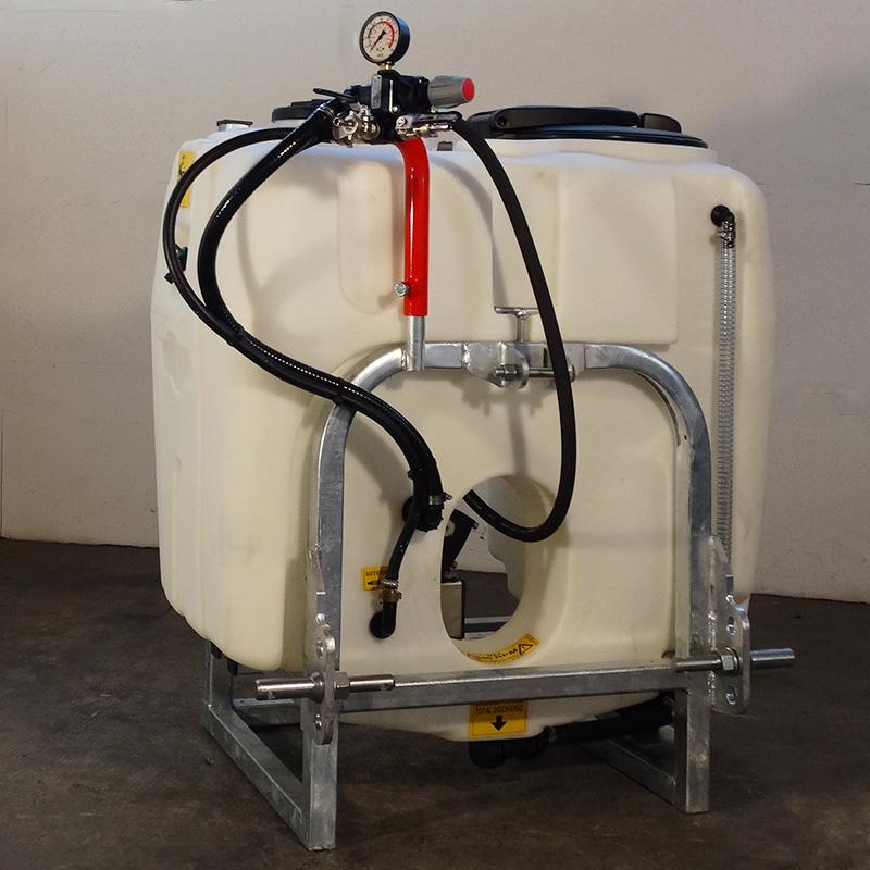 Feldspritze für Traktoren 200/300 Liter Serie  BD-Z - Pumpe  COMET APS-41
